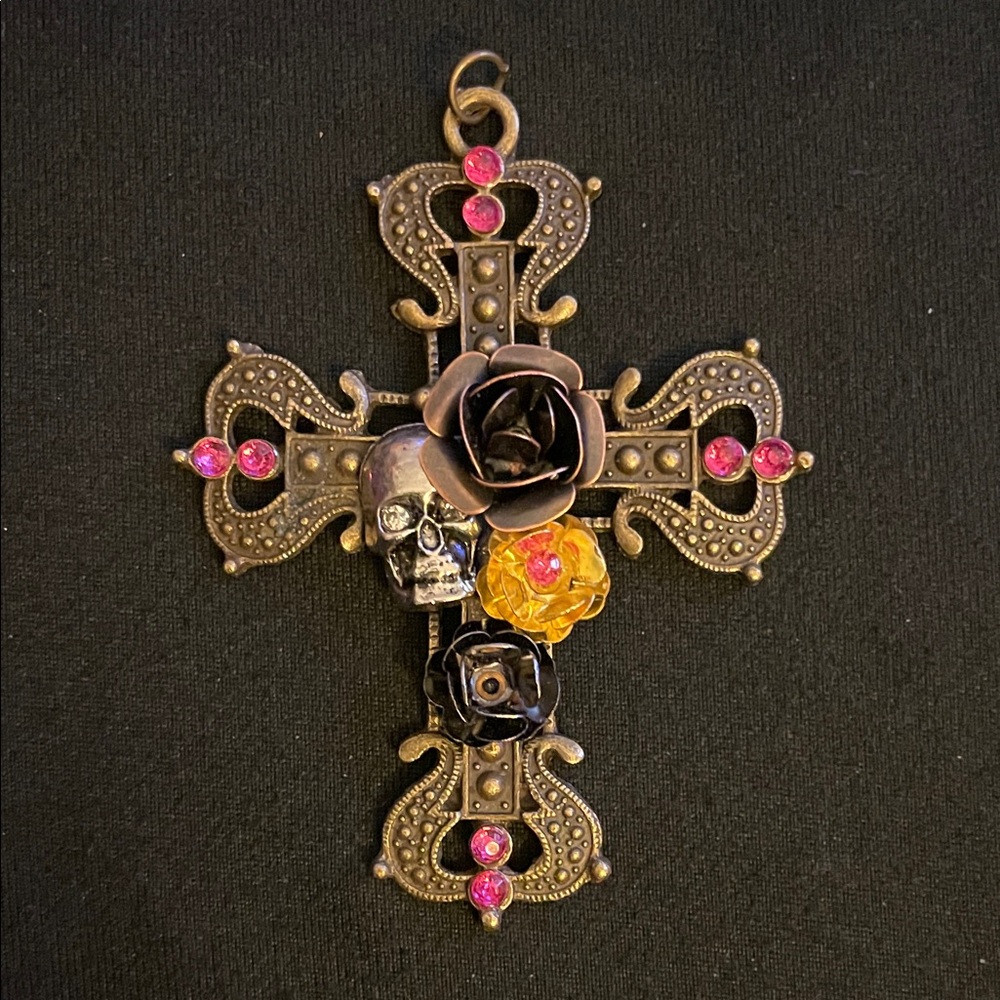 Cross Pendant with Roses and Skull